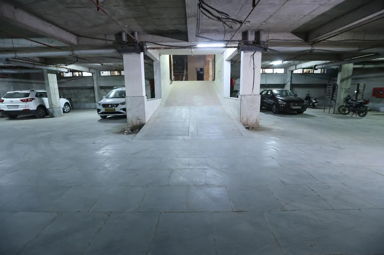 The Elevate Hotel - Near Delhi International Airport New Delhi 4*,